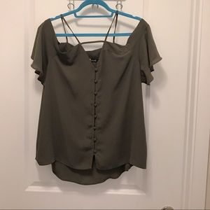 Green express xl off the shoulder blouse